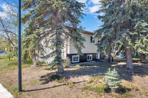 Additional image 7 of 3409 39 Street, Red Deer, AB, T4N 5T7