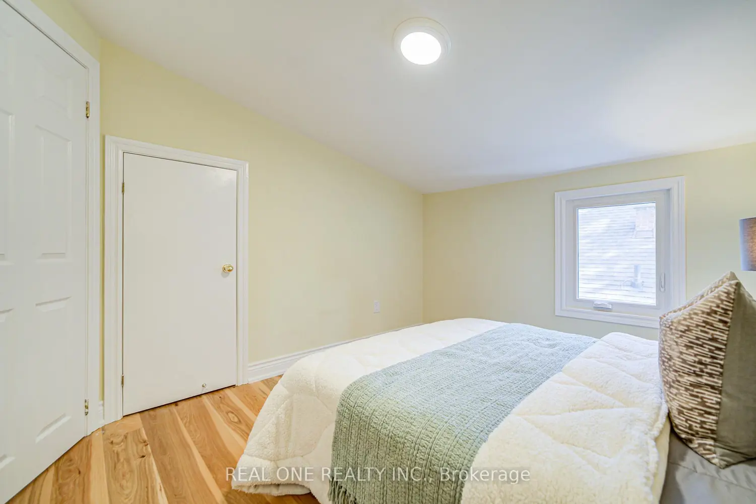 Additional image 10 of 4052 Saint James Avenue