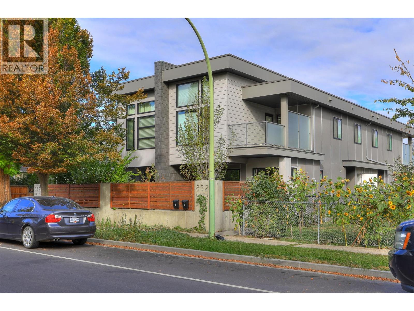 Additional image 3 of 2-852 Stockwell Avenue, Kelowna, BC, V1Y6V9