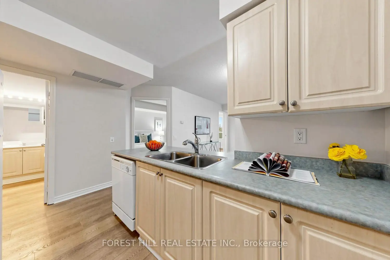 153 Beecroft Road 703 photo 3