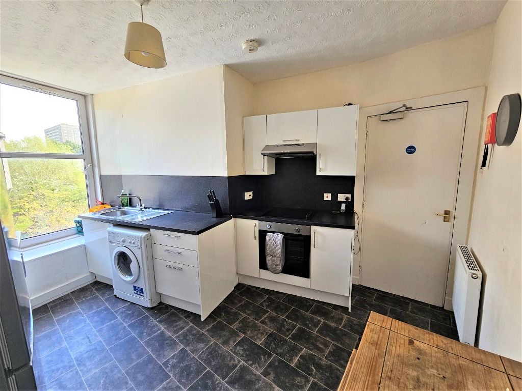 Additional image 5 of 4 bed flat to rentHutcheon Street, City Centre, Aberdeen AB25