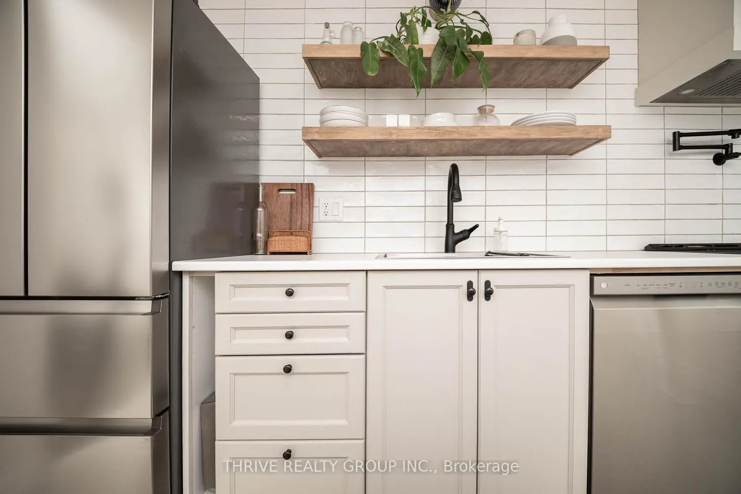Additional image 7 of 300 Sandringham Crescent 70