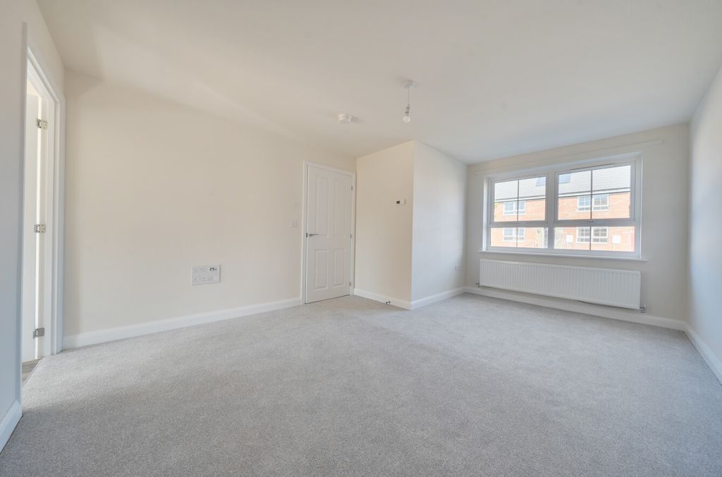 Additional image 4 of 3 bed terraced house to rentSouthwold Drive, Hampton Beach, Peterborough PE7