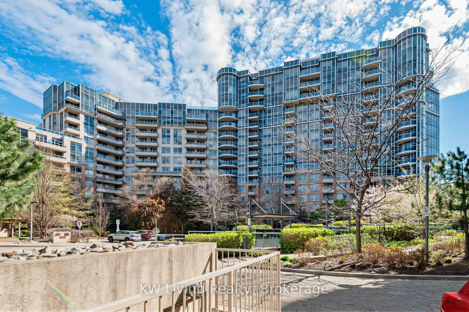 33 Cox Boulevard 1619