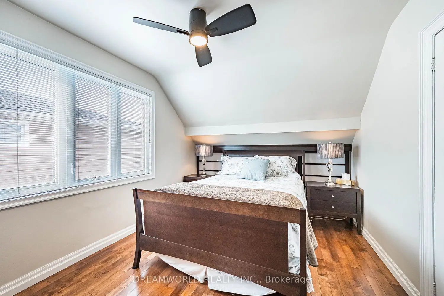 Additional image 9 of 6 Esmond Crescent