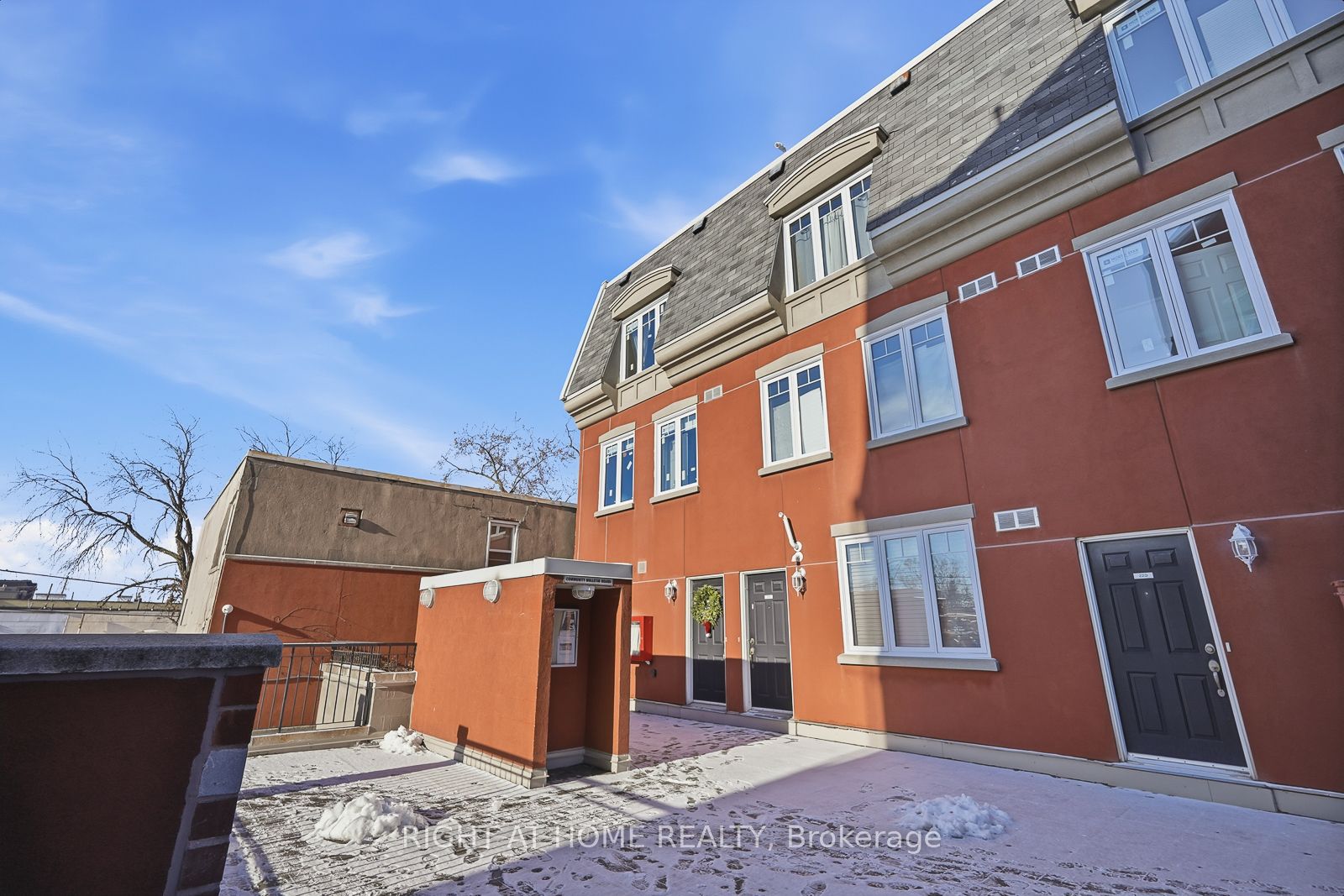 Additional image 4 of 217-3400 Lake Shore Boulevard W, Toronto, ON, M8W 4Z9