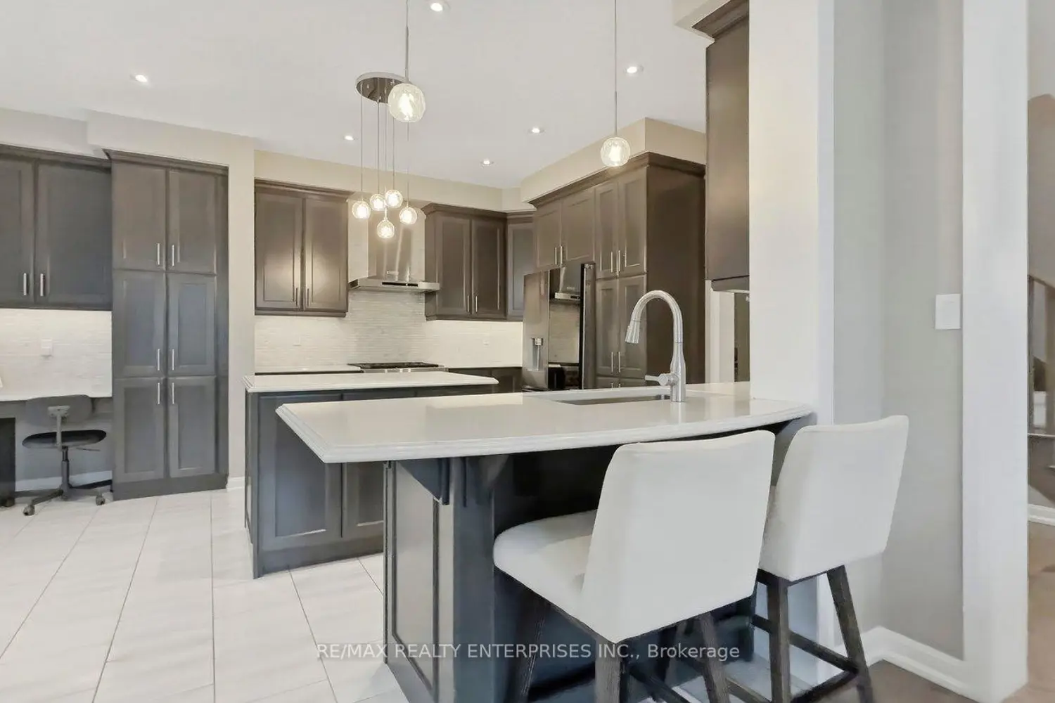 Additional image 4 of 355 Wisteria Way