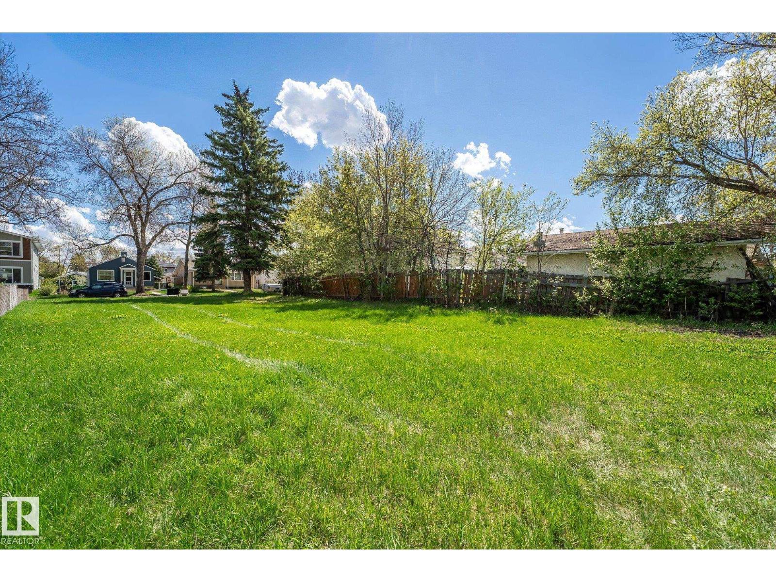 Additional image 5 of 12122 45 Street NW, Edmonton, AB, T5W2V1