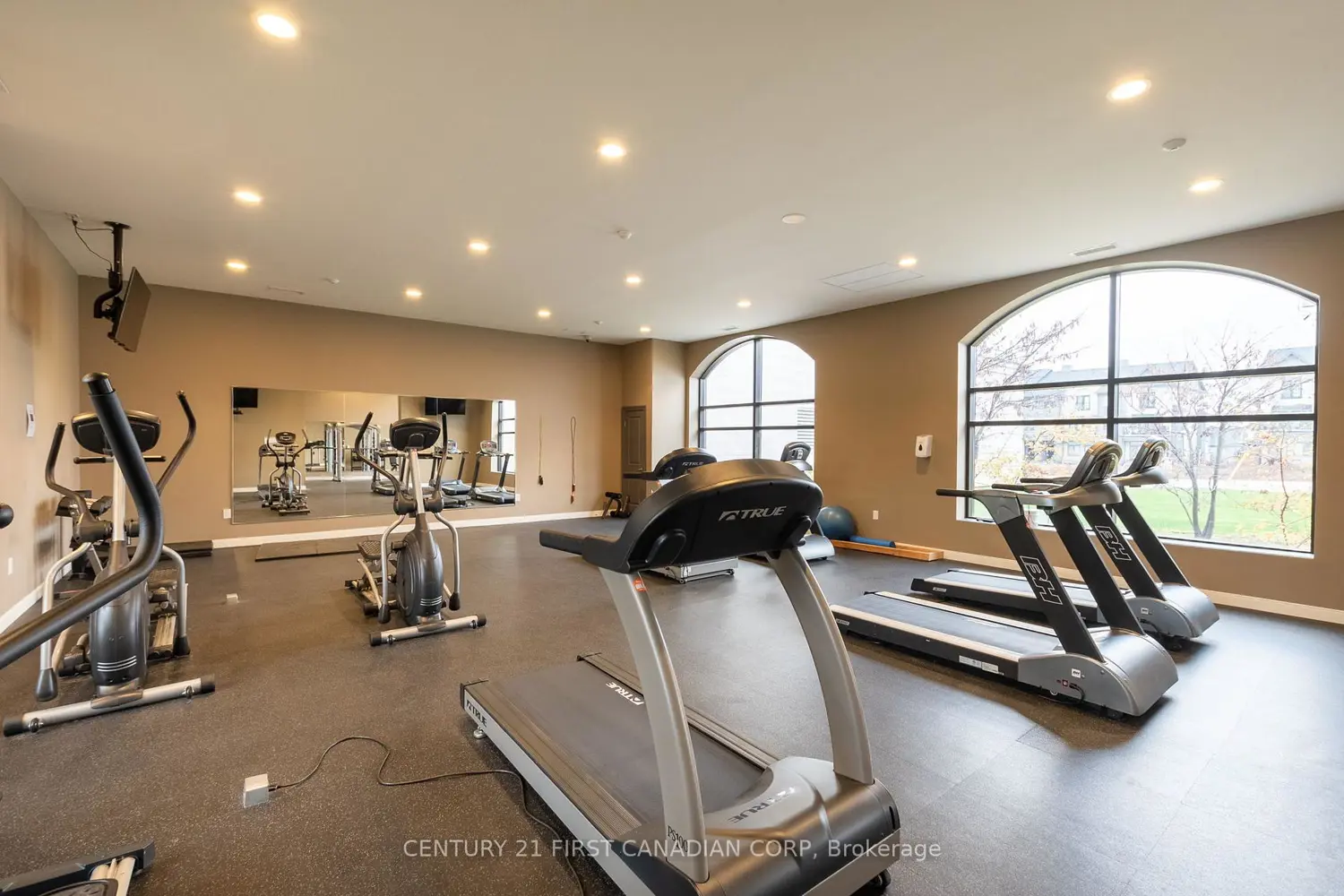 Additional image 14 of 260 Villagewalk Boulevard 208