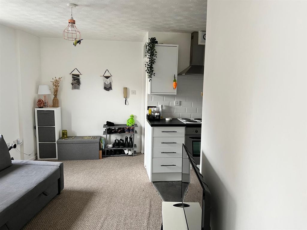 Additional image 3 of Studio to rentCharlotte Mews, City Centre, Newcastle NE1