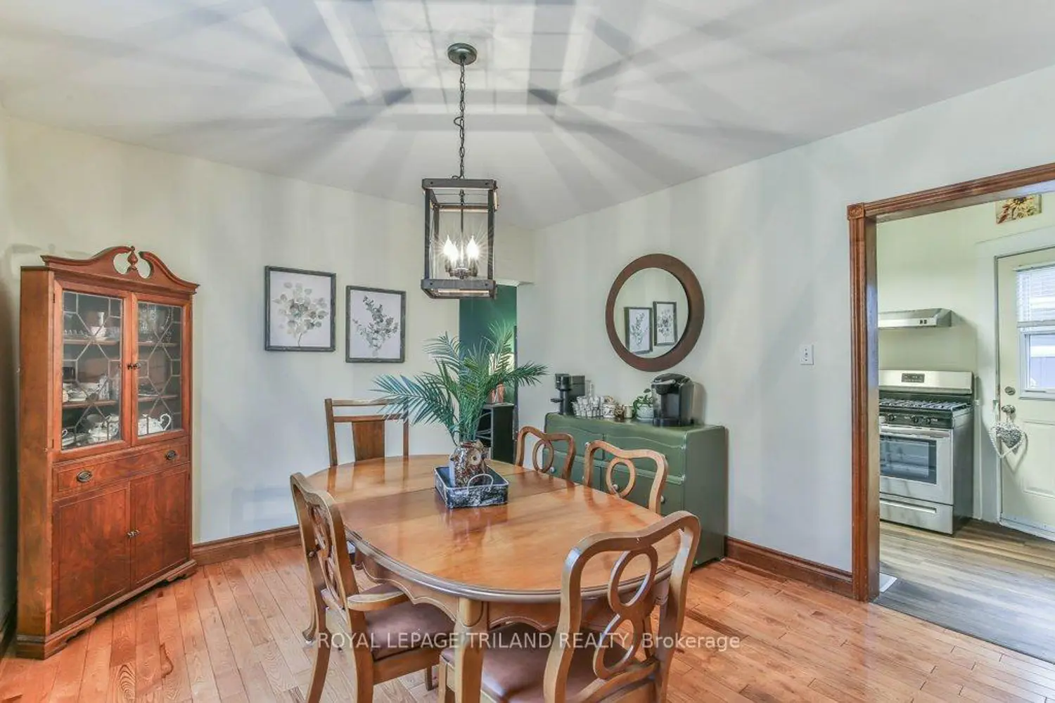 Additional image 12 of 941 Queens Avenue