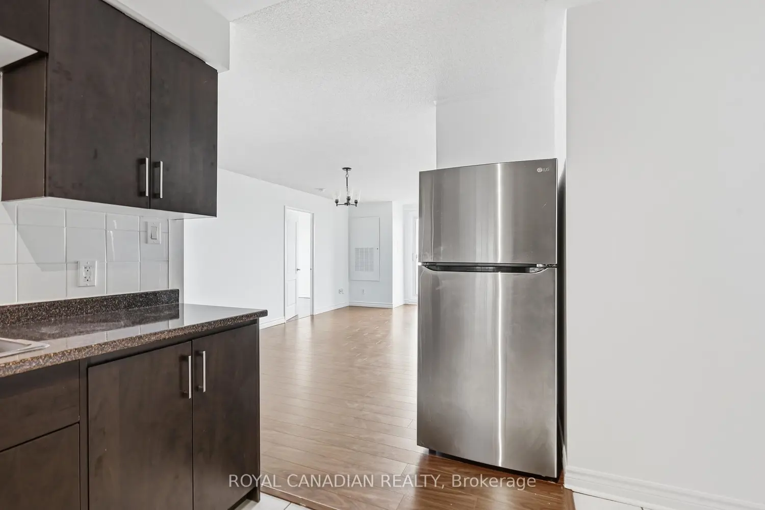 Additional image 4 of 7405 Goreway Drive 619