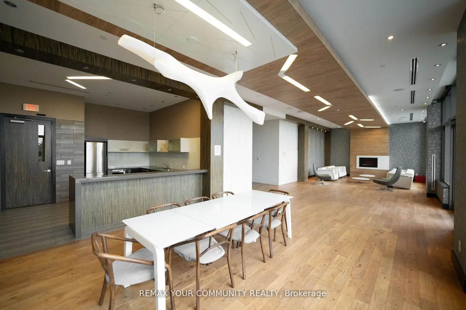 Additional image 12 of 325 South Park Road 520