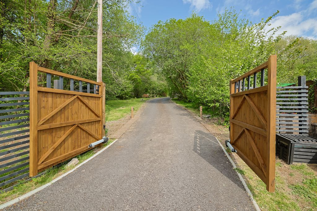 Additional image 39 of 6 bed detached house for saleLlandeilo Road, Gorslas, Llanelli SA14