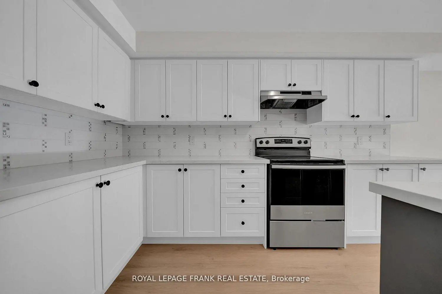 Additional image 13 of 327 Anderson Avenue