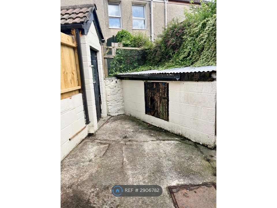 Additional image 10 of 2 bed terraced house to rentKing St, Neath SA11