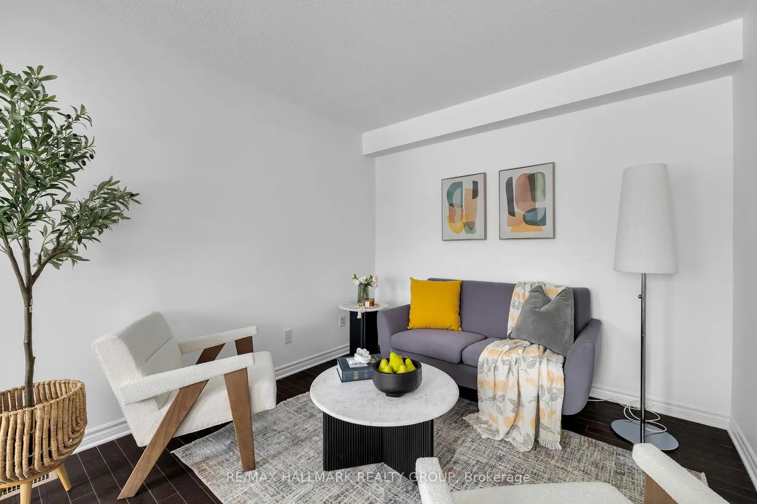 257 Aquilo Crescent photo 3