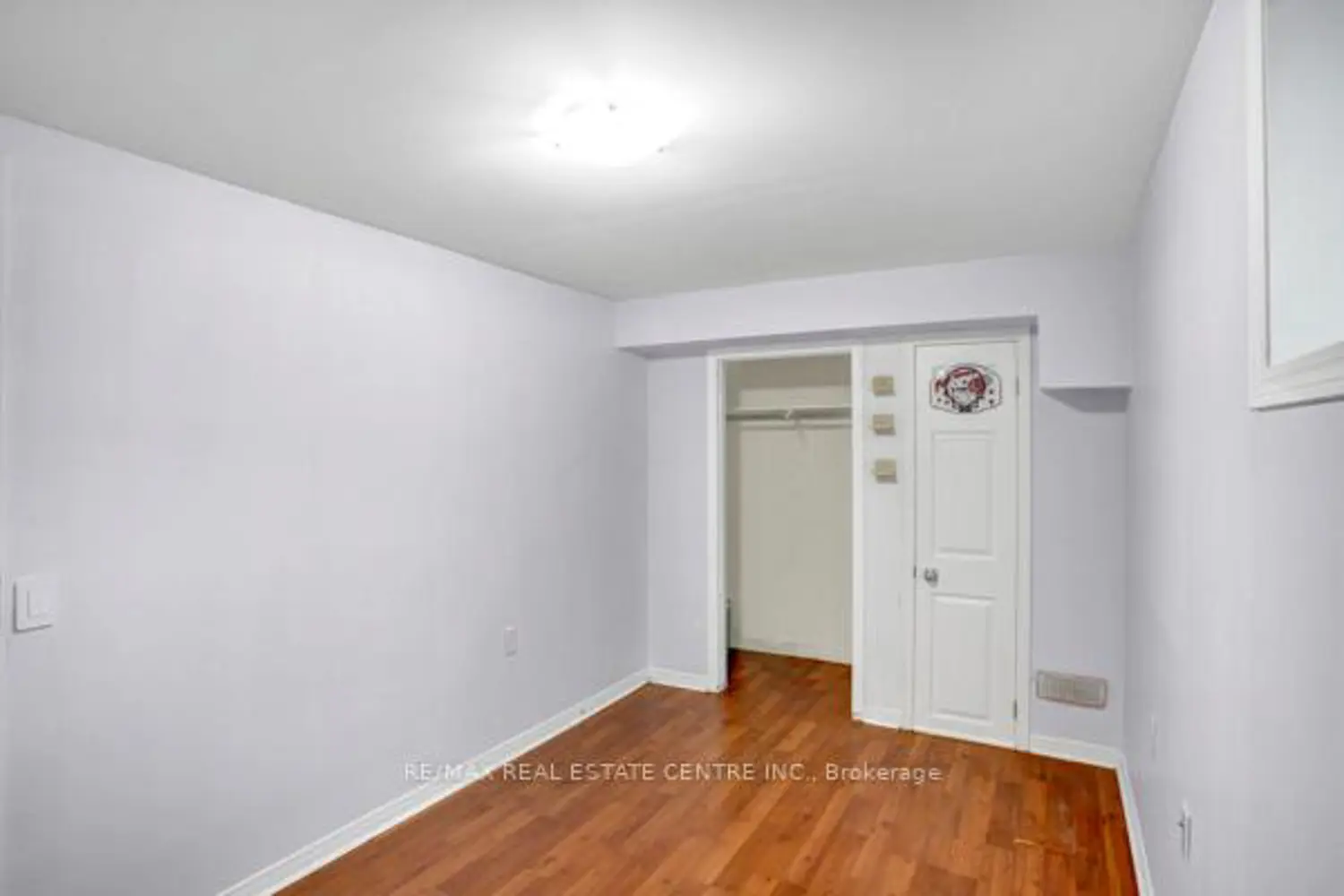Additional image 17 of 58 Avenue Street