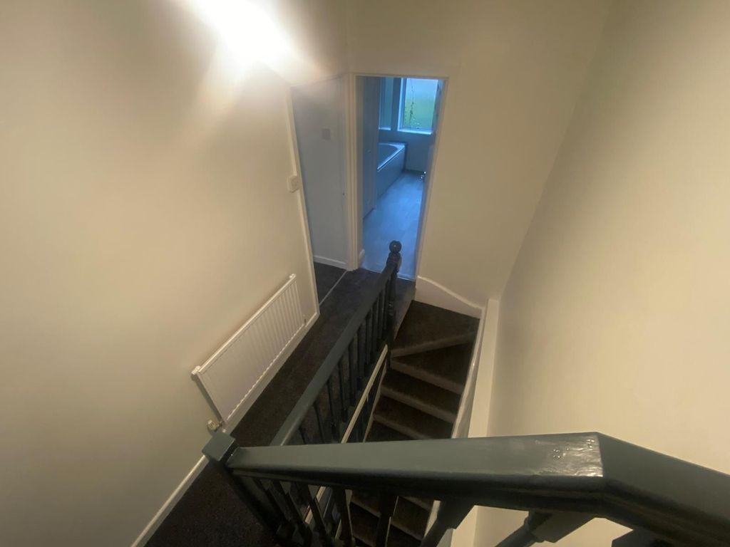 Additional image 8 of 4 bed semi-detached house to rentBridge Street, Maesteg CF34