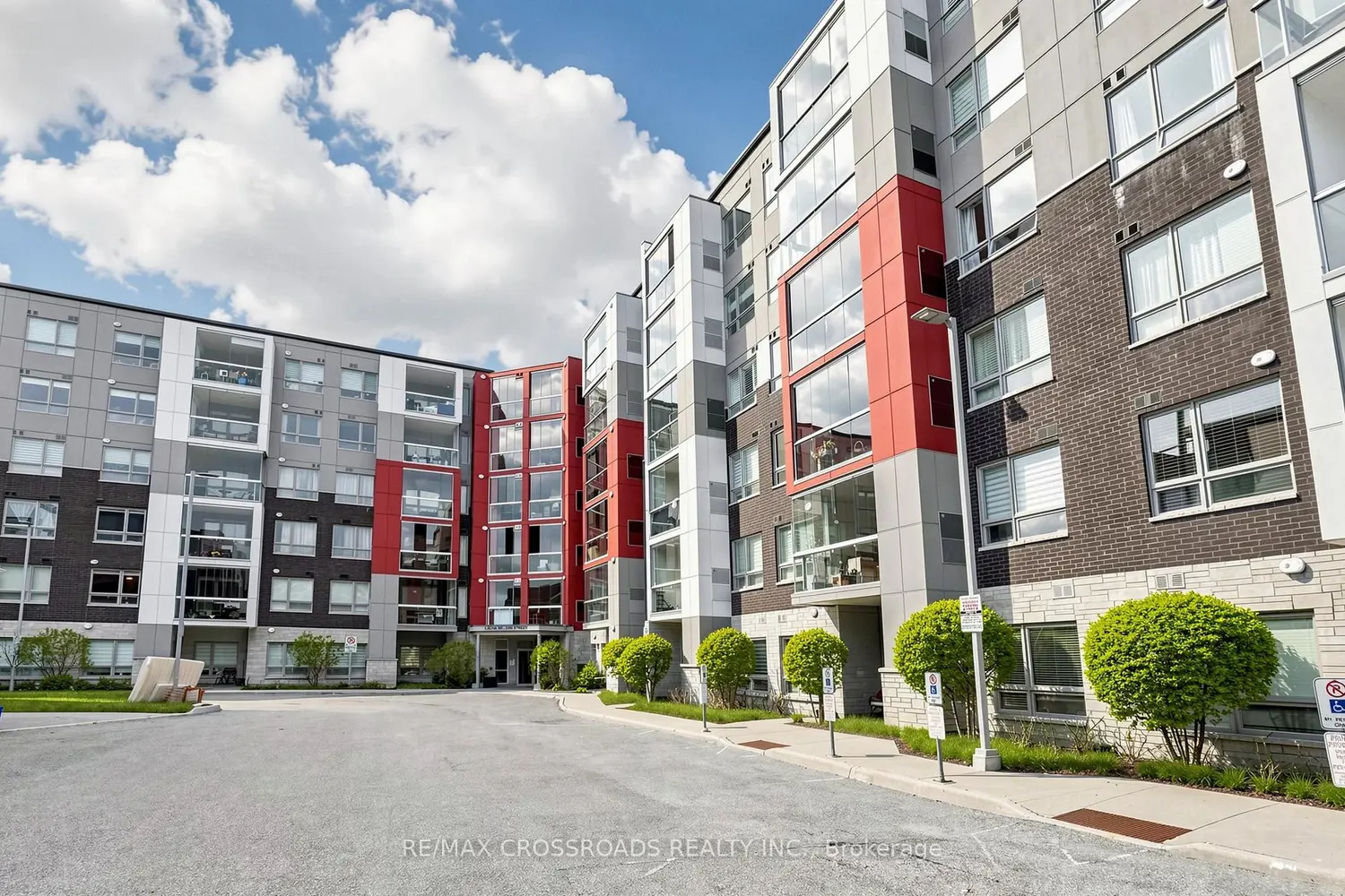 2 Adam Sellers Street 10
