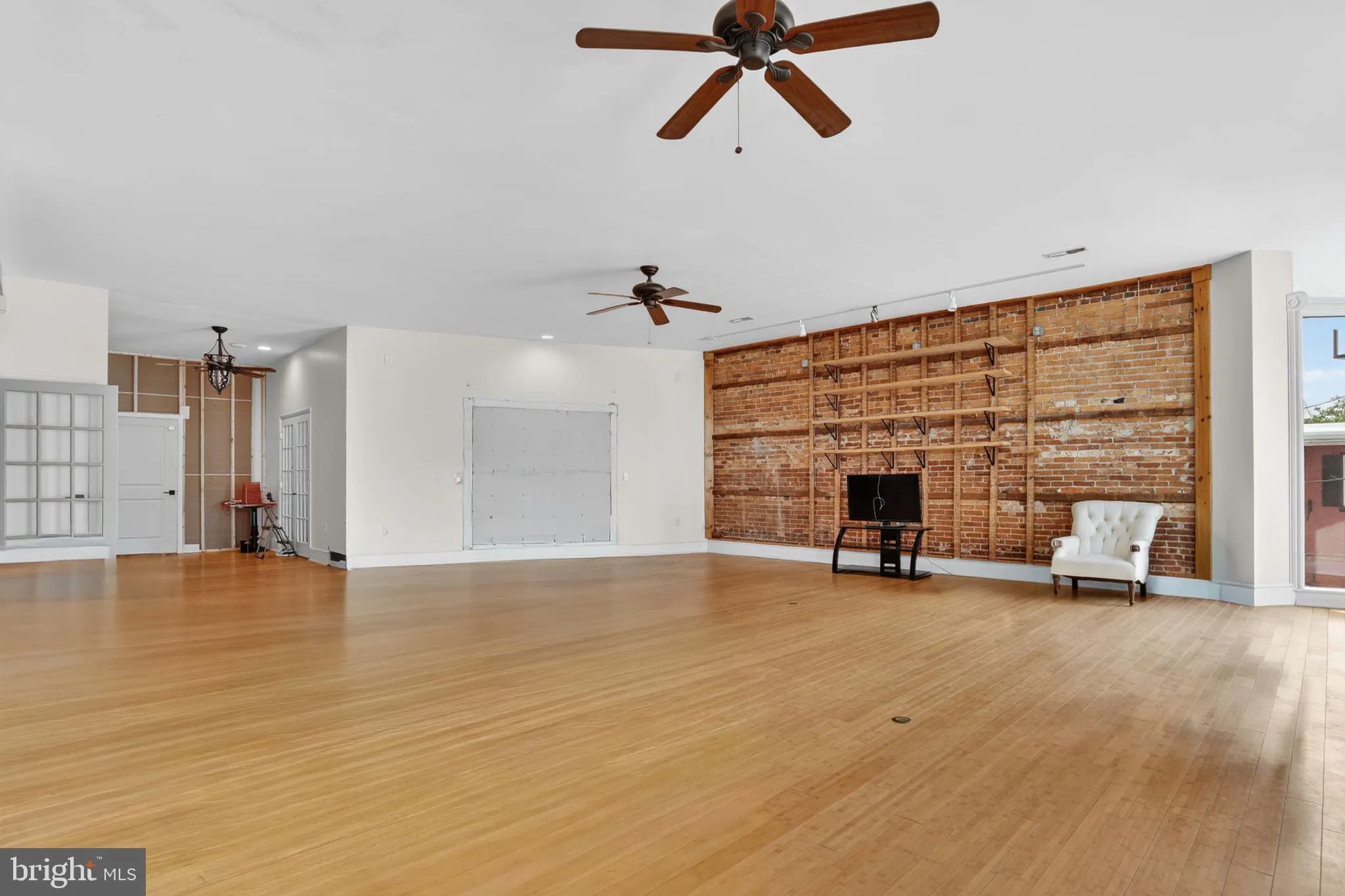Additional image 120 of 300 N Washington Street, Snow Hill, MD 21863