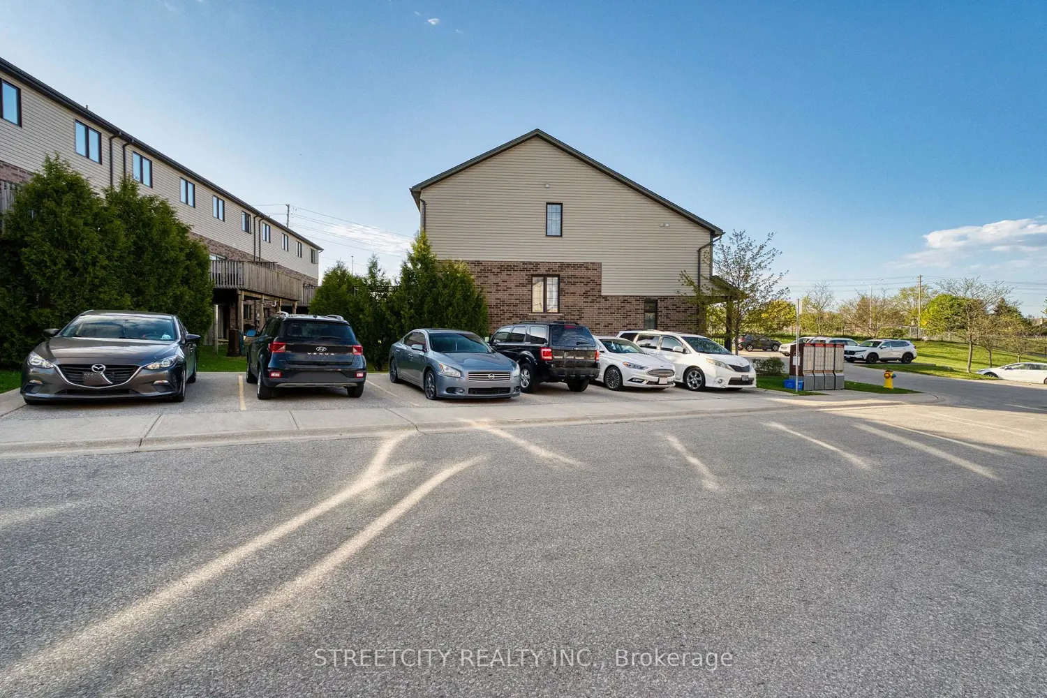 Additional image 17 of 1030 Oakcrossing Gate 16