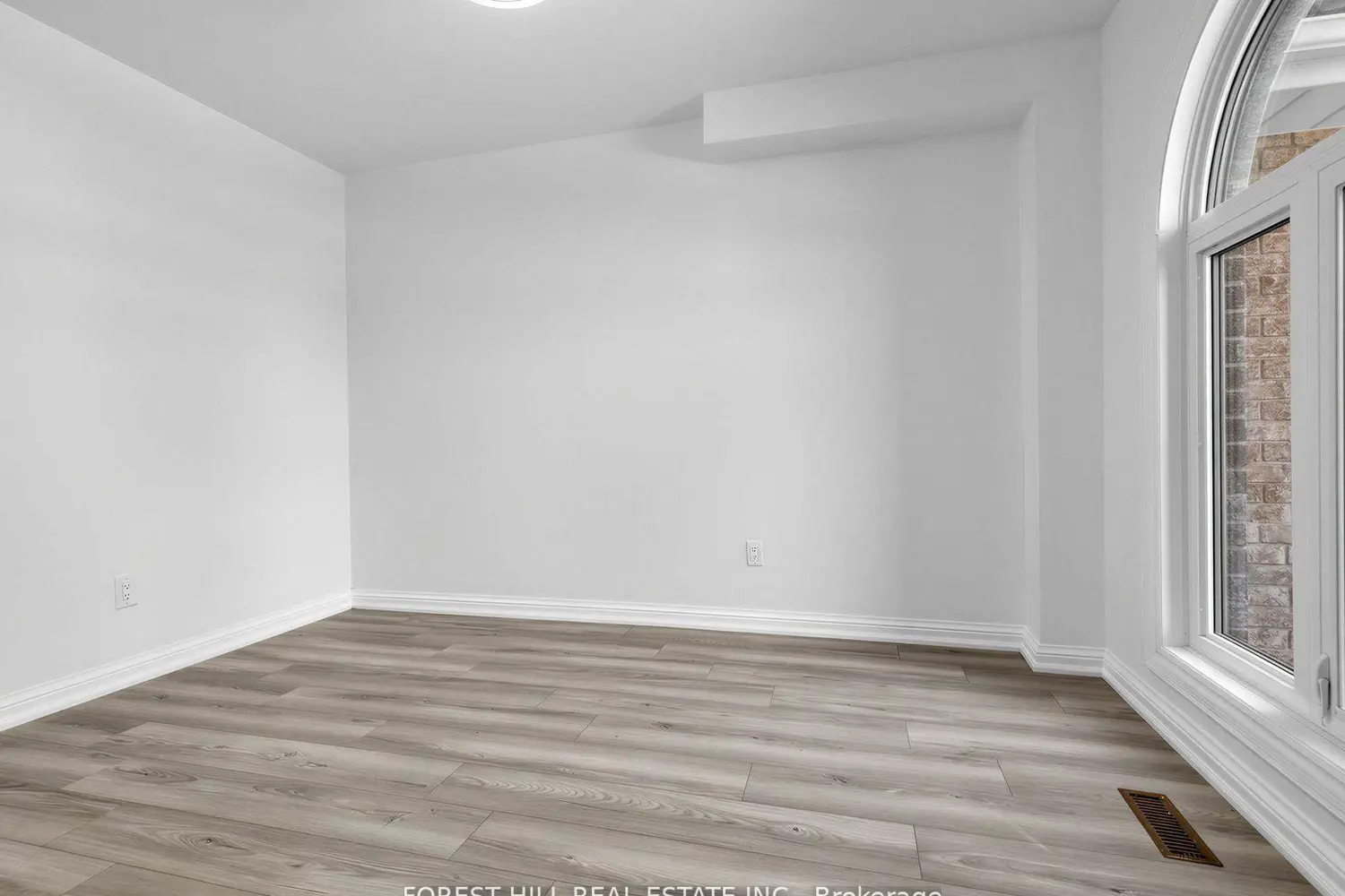477 Cummer Avenue photo 2
