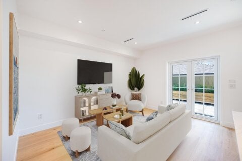 Additional image 8 of 265 6th Street W, North Vancouver, BC, V7M 1K7