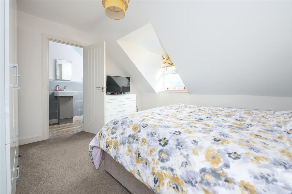 Additional image 10 of 3 bed terraced house to rentDe Montfort Gardens, Boston PE21