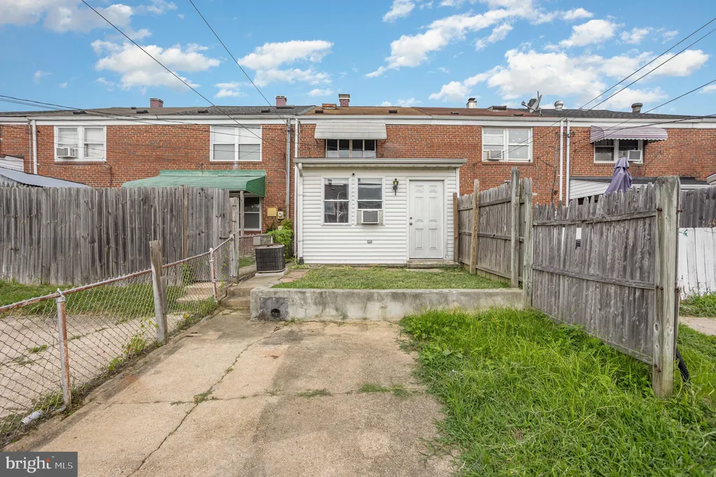 7849 Saint Claire Lane, Baltimore, MD 21222