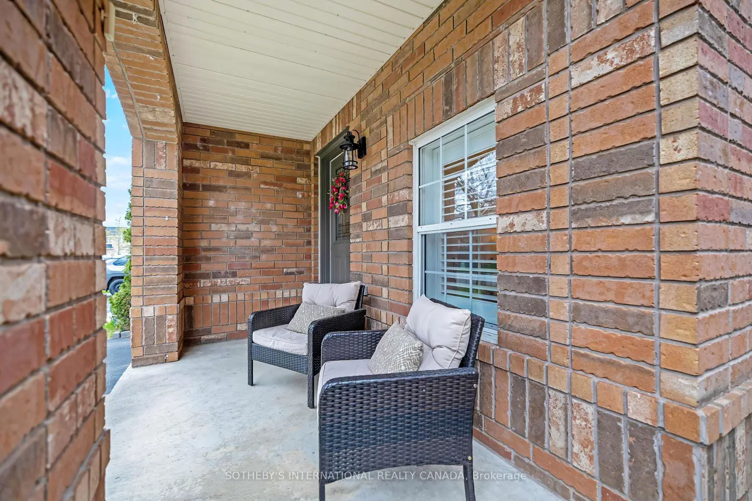 1416 Mcdermott Way photo 4
