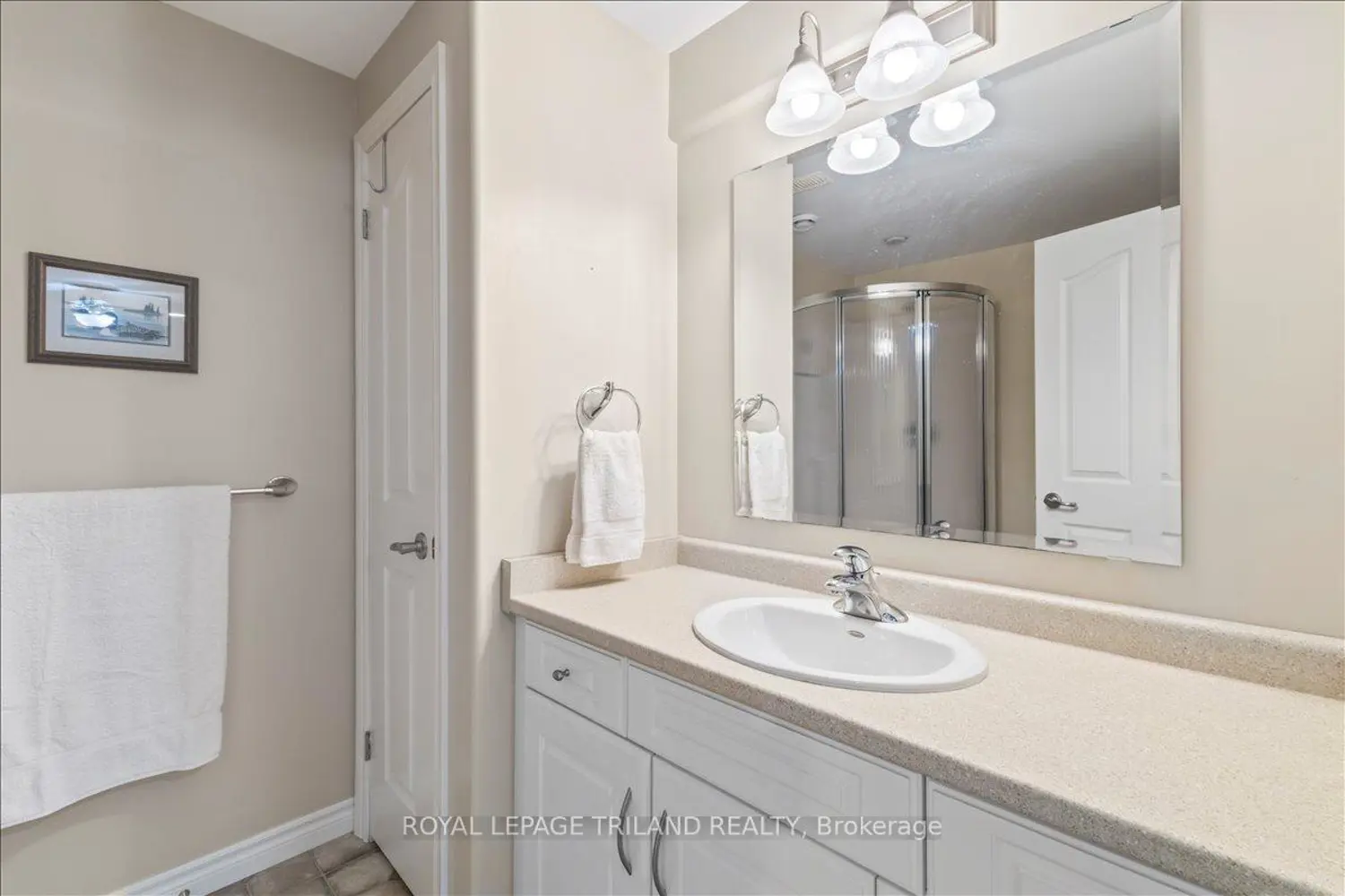 Additional image 15 of 272 4Th Street Crescent