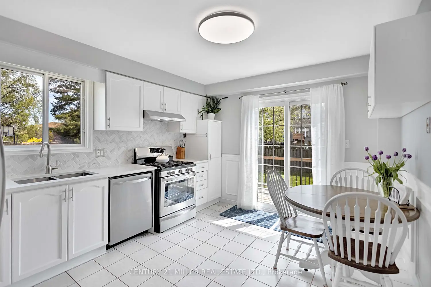 Additional image 9 of 51 Cartier Crescent