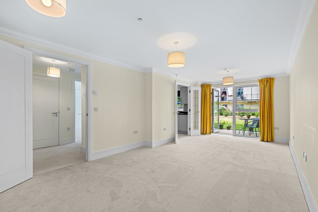 Additional image 5 of 1 bed property for saleLansdown Road, Cheltenham GL50