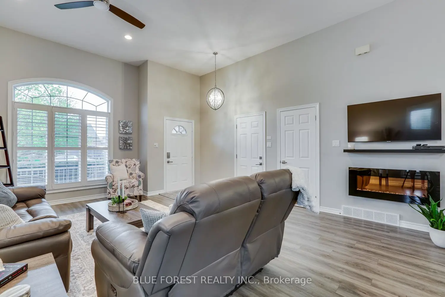 Additional image 3 of 179 Forest Grove Crescent