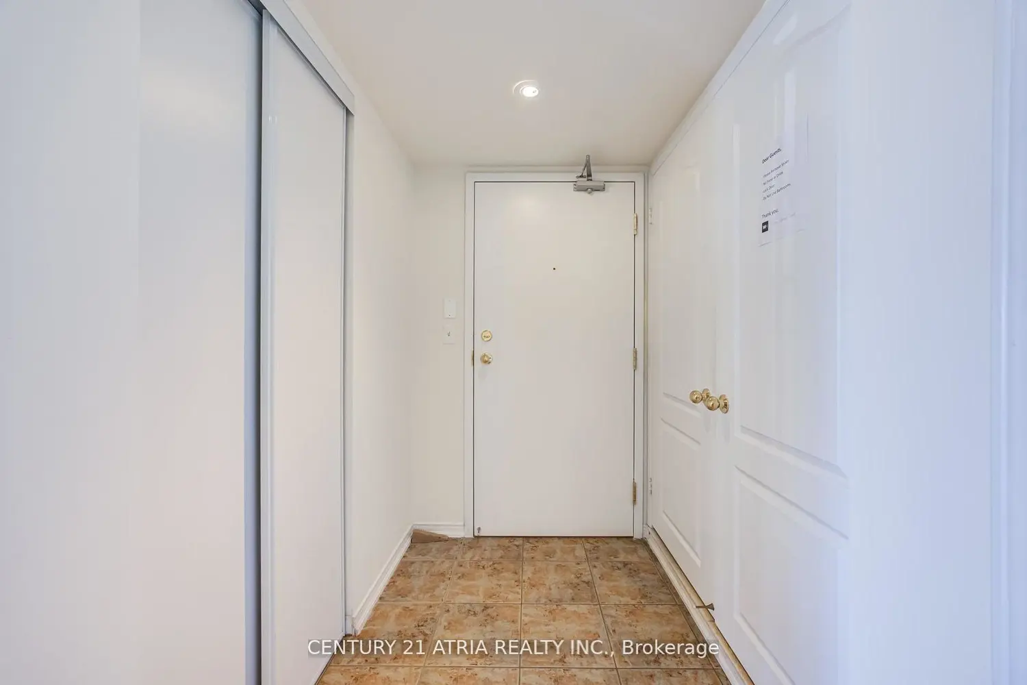 129 Isaac Devins Boulevard 5 photo 2