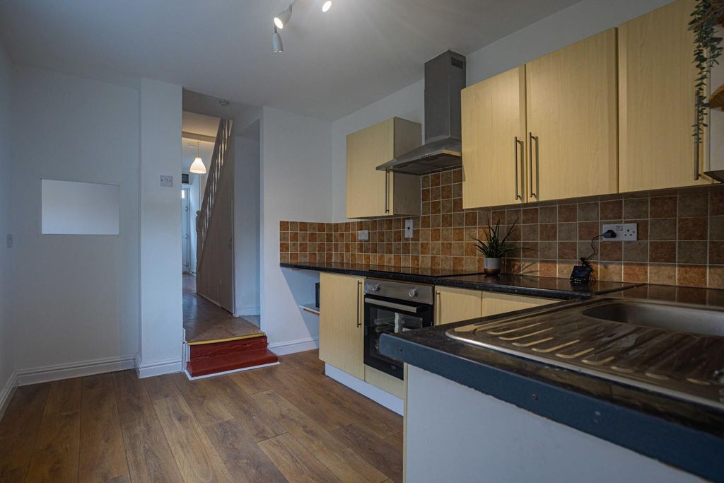 Additional image 4 of 2 bed terraced house to rentHarriet Street, Penarth CF64