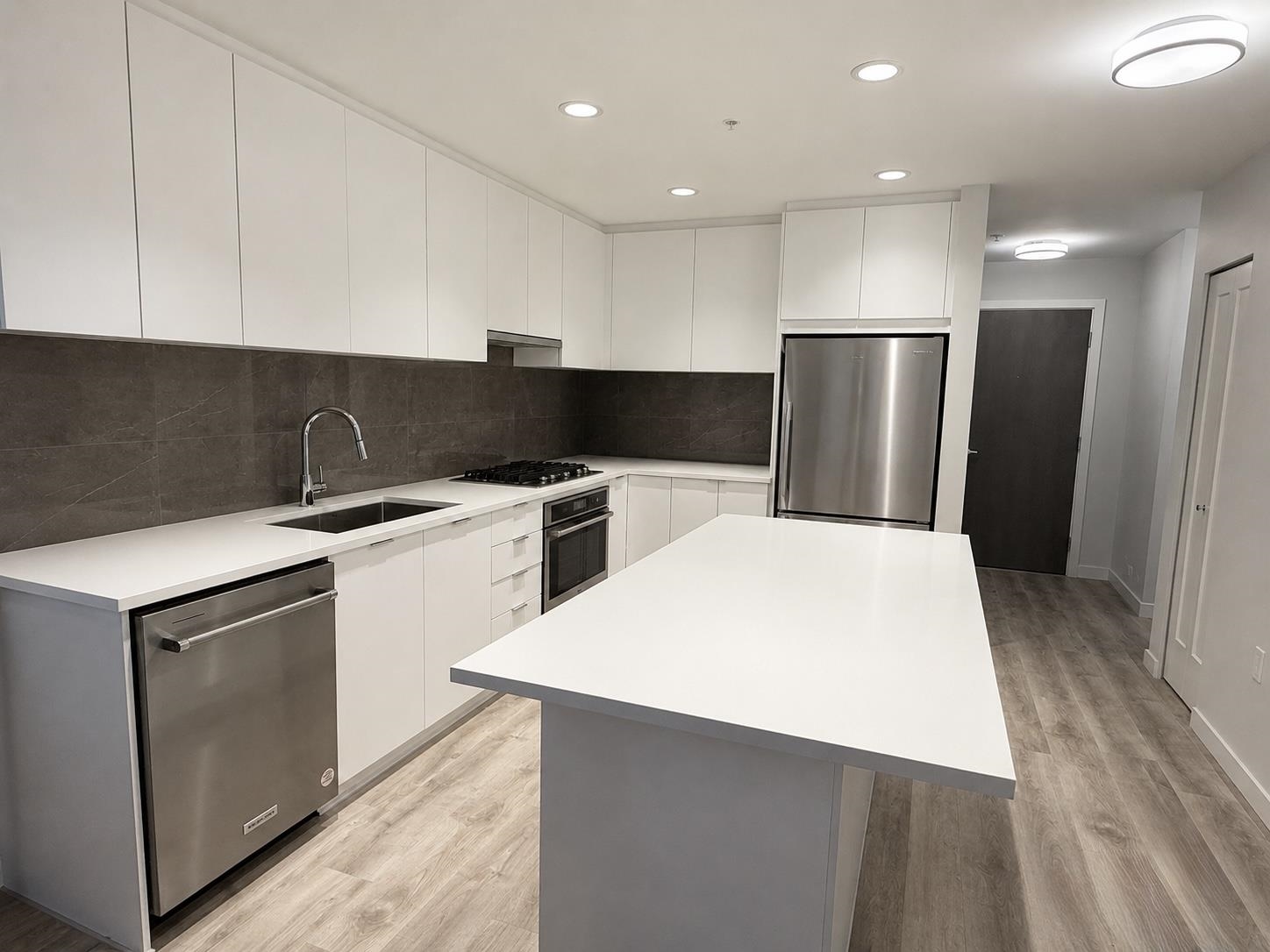 Additional image 4 of 204-615 Cottonwood Avenue, Coquitlam, BC, V3J 2S5
