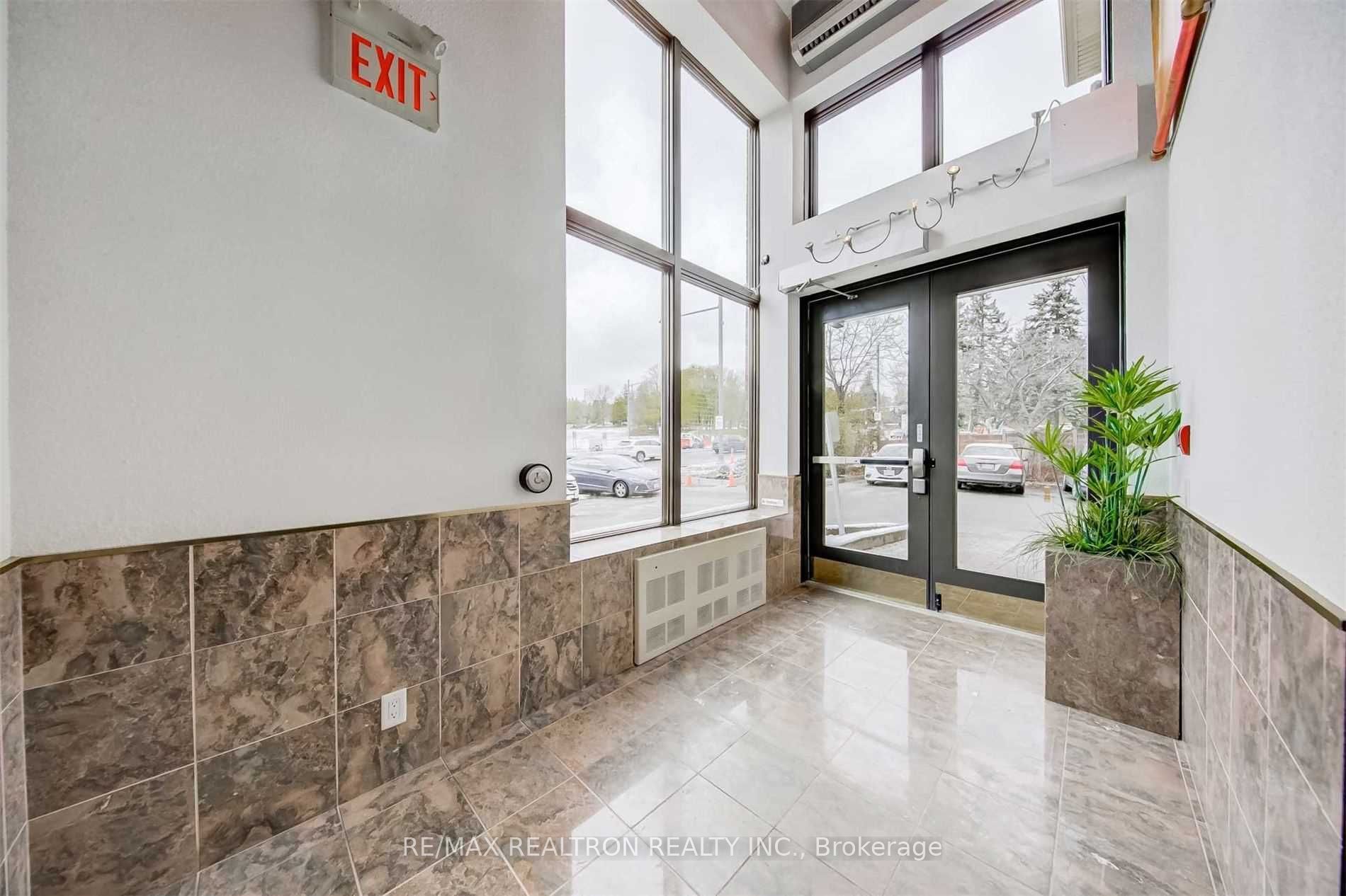 Additional image 3 of 202-9955 Yonge Street, Richmond Hill, ON, L4C 9M6