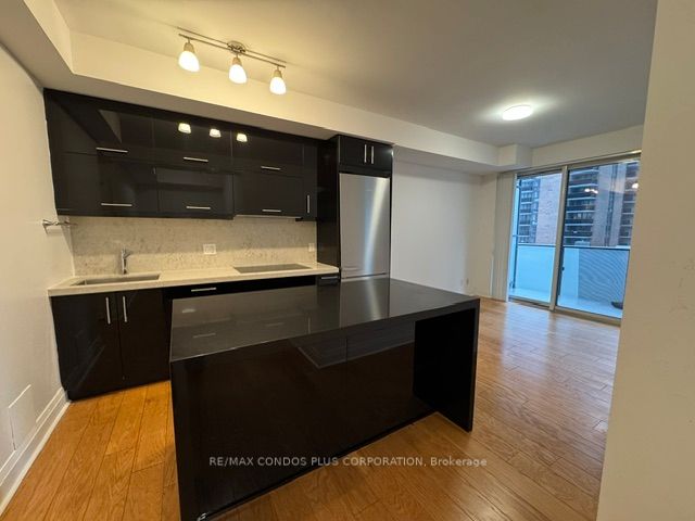 Additional image 3 of 409-1080 Bay Street, Toronto, ON, M5S 0A5