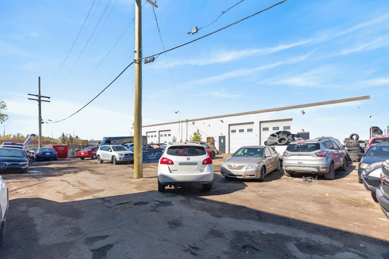 Additional image 6 of 12523 127 Street, Edmonton, AB, T5L1A3