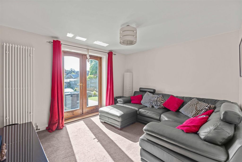 Additional image 4 of 3 bed terraced house for saleCarroll Crescent, Ascot SL5