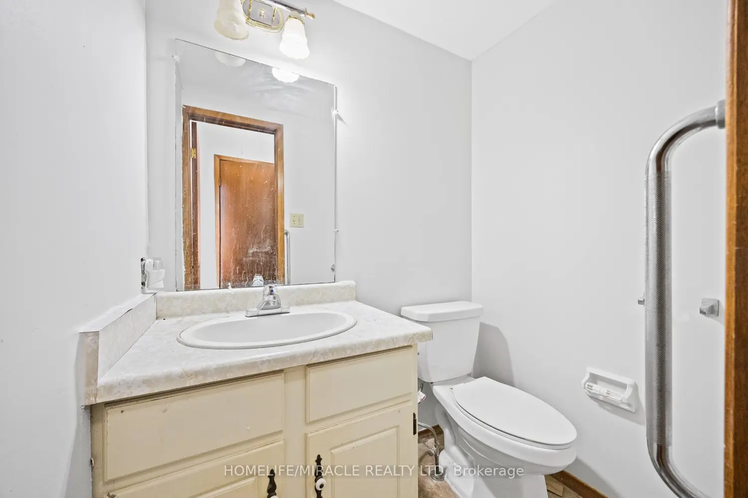 Additional image 12 of 1250 Jalna Boulevard 8