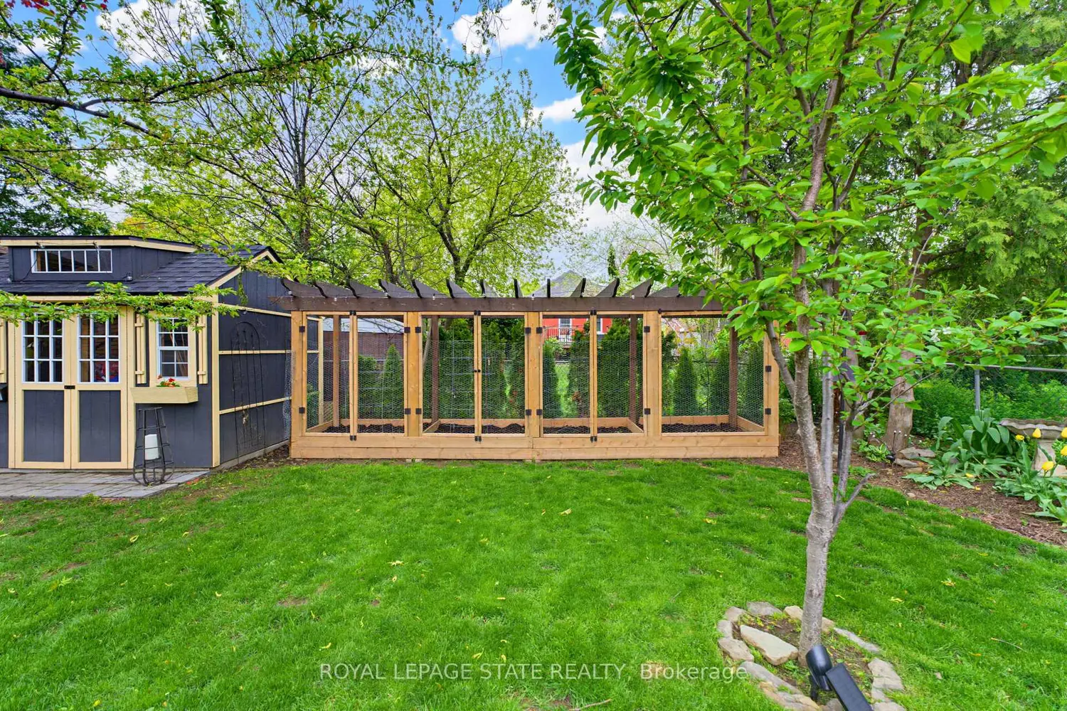 Additional image 17 of 198 East 19Th Street