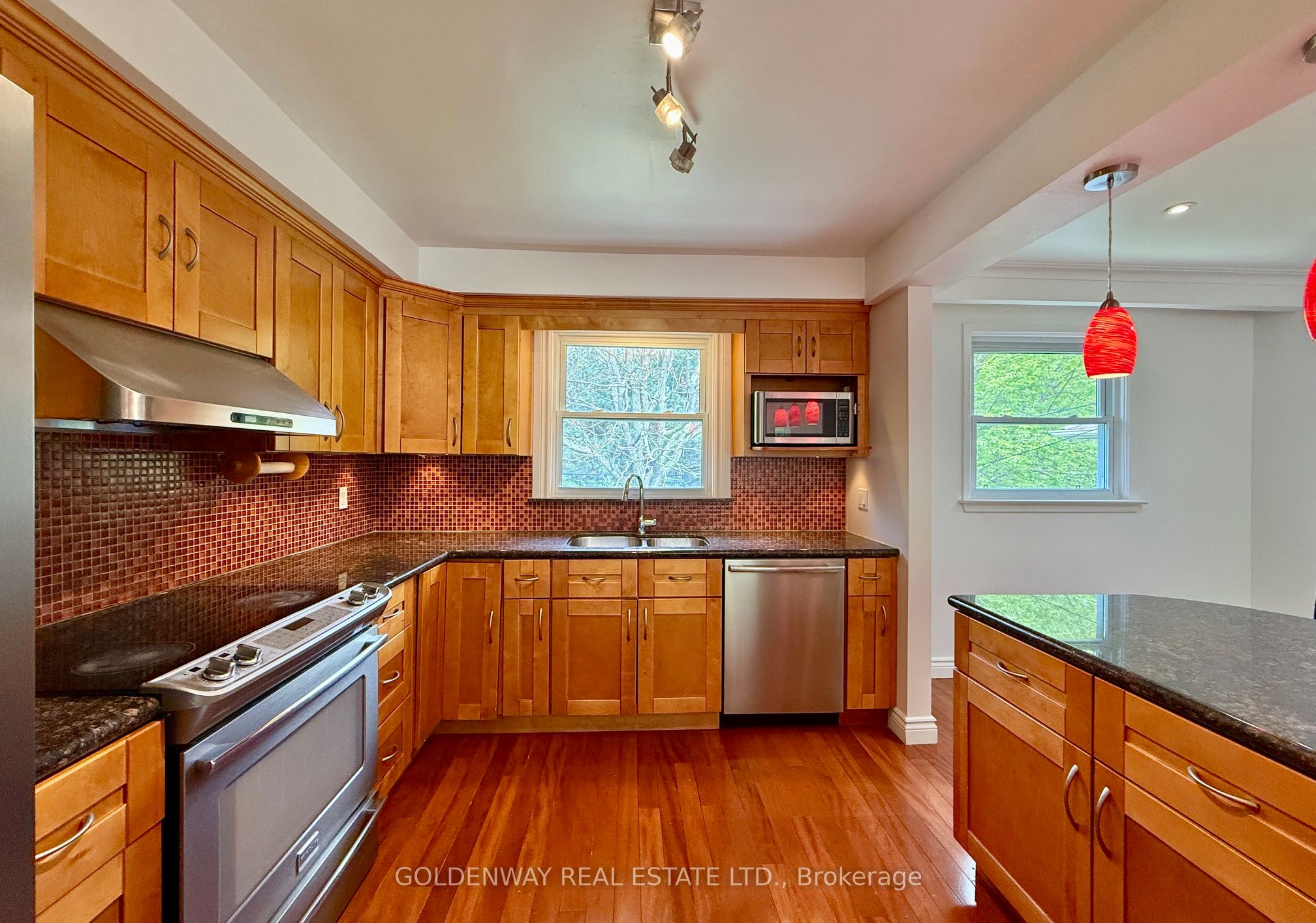 31 Rowatson Road, Toronto, ON, M1E 1K2 photo 5