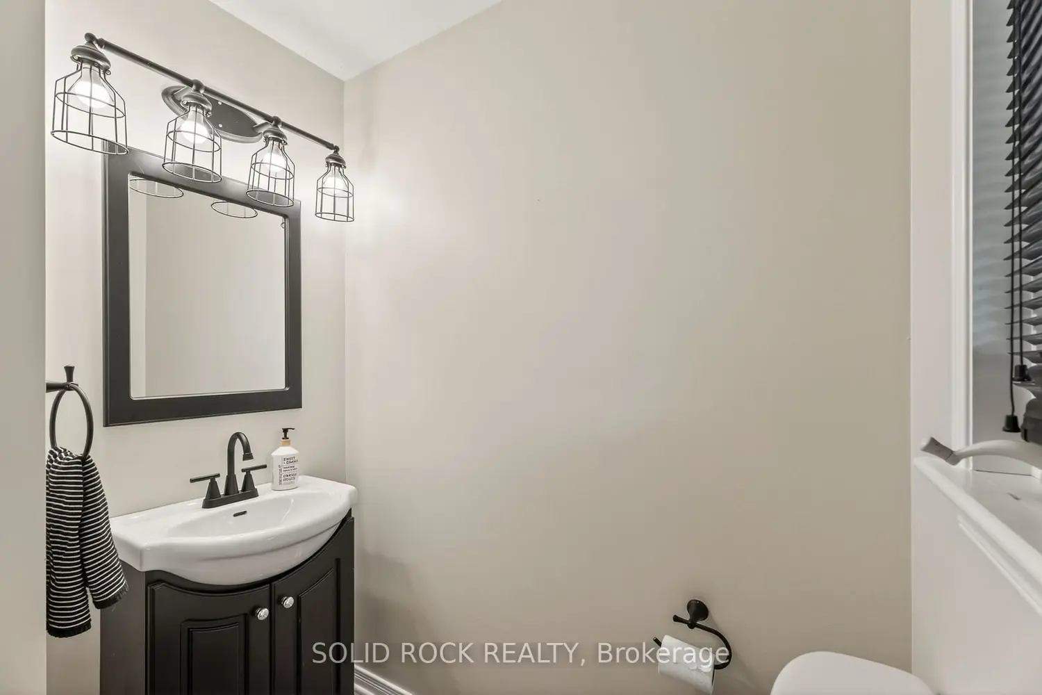 4230 Gordon Murdock Road photo 2