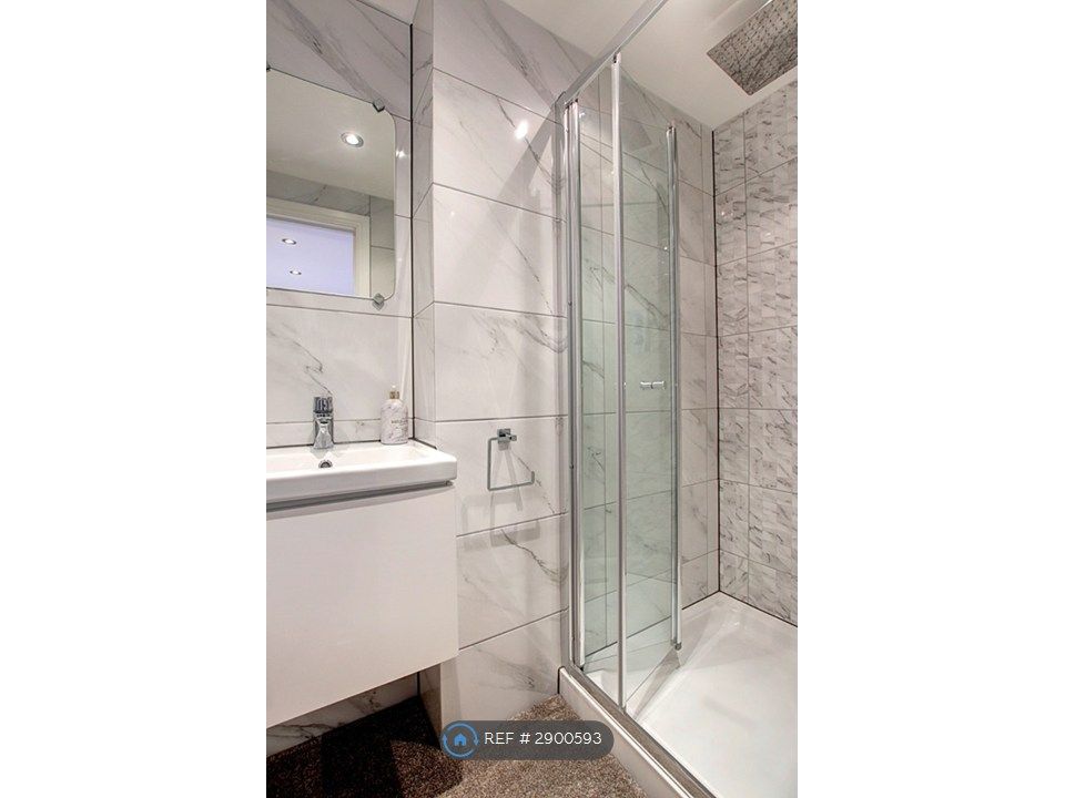 Additional image 16 of 6 bed detached house to rentMain Road, Ombersley, Droitwich WR9