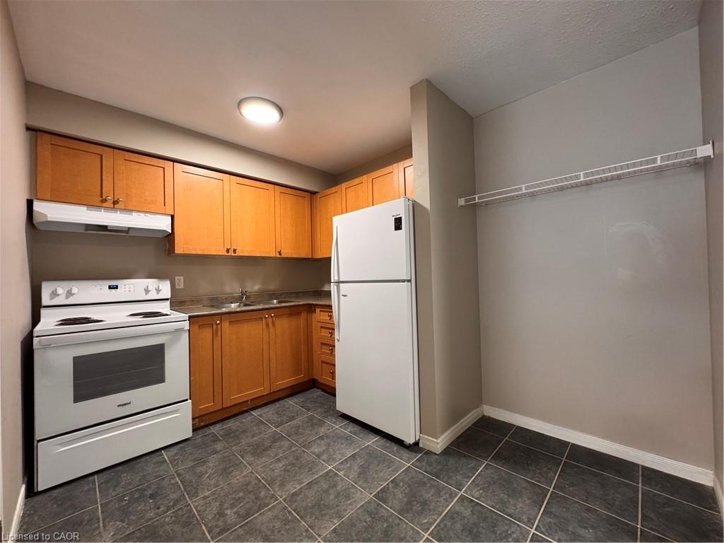 Additional image 4 of A05-44 Walnut Street, Kitchener, ON, N2G 1P6