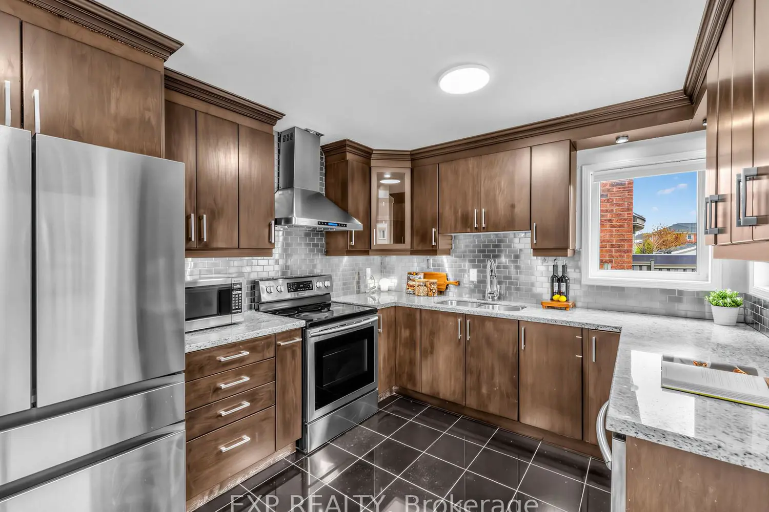 Additional image 10 of 5697 Condor Place