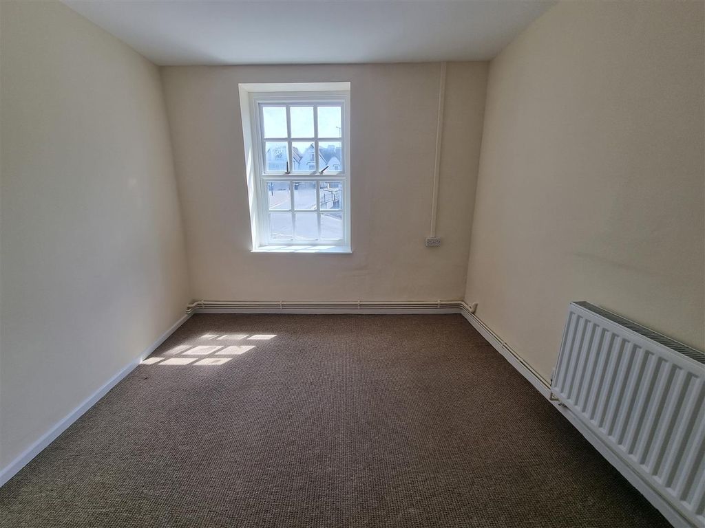 Additional image 4 of 2 bed flat to rentMarket Place, Coleford GL16